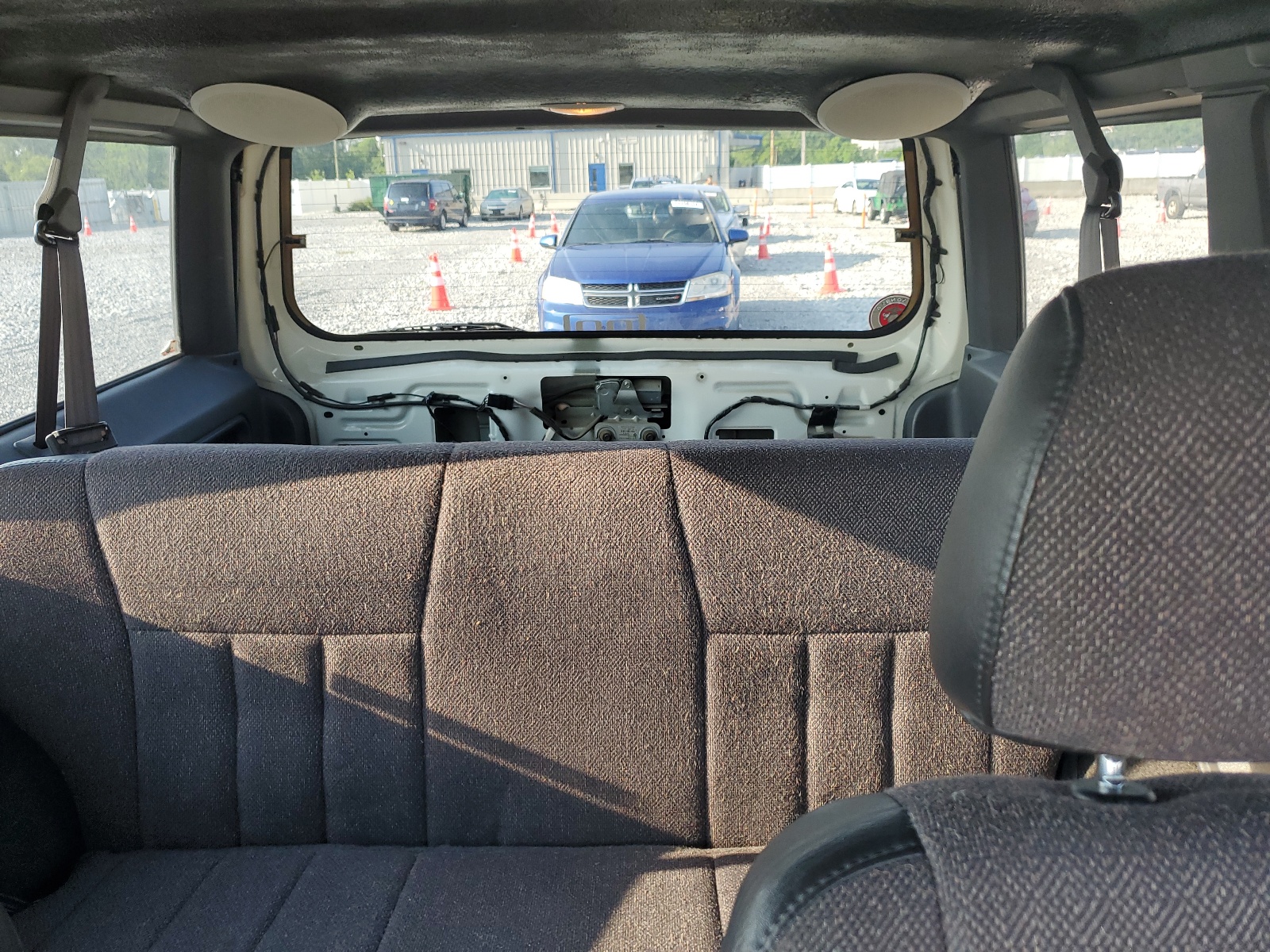 1J4FF58S2YL248928 2000 Jeep Cherokee Classic