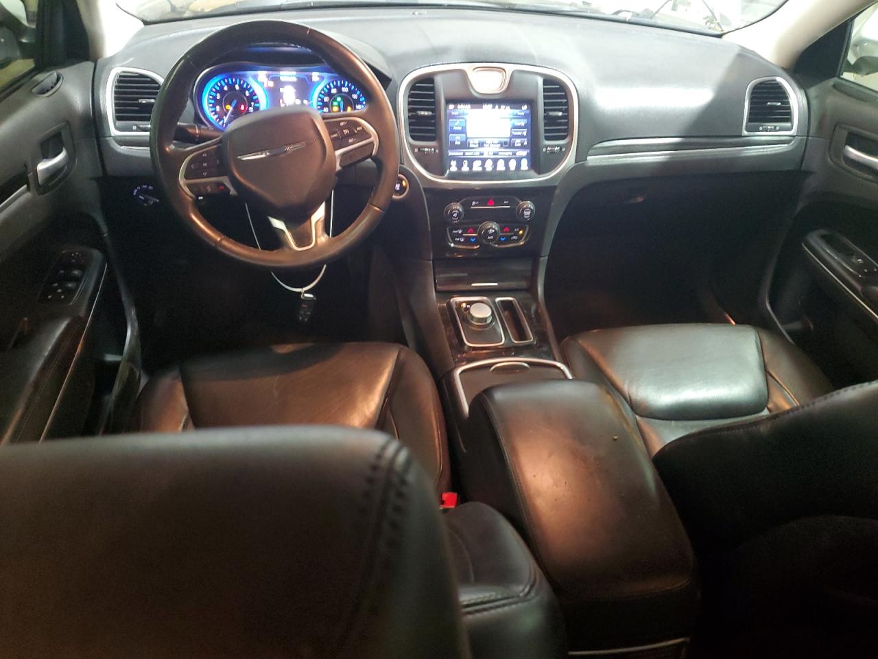 2015 Chrysler 300 Limited VIN: 2C3CCARG2FH757243 Lot: 63910564