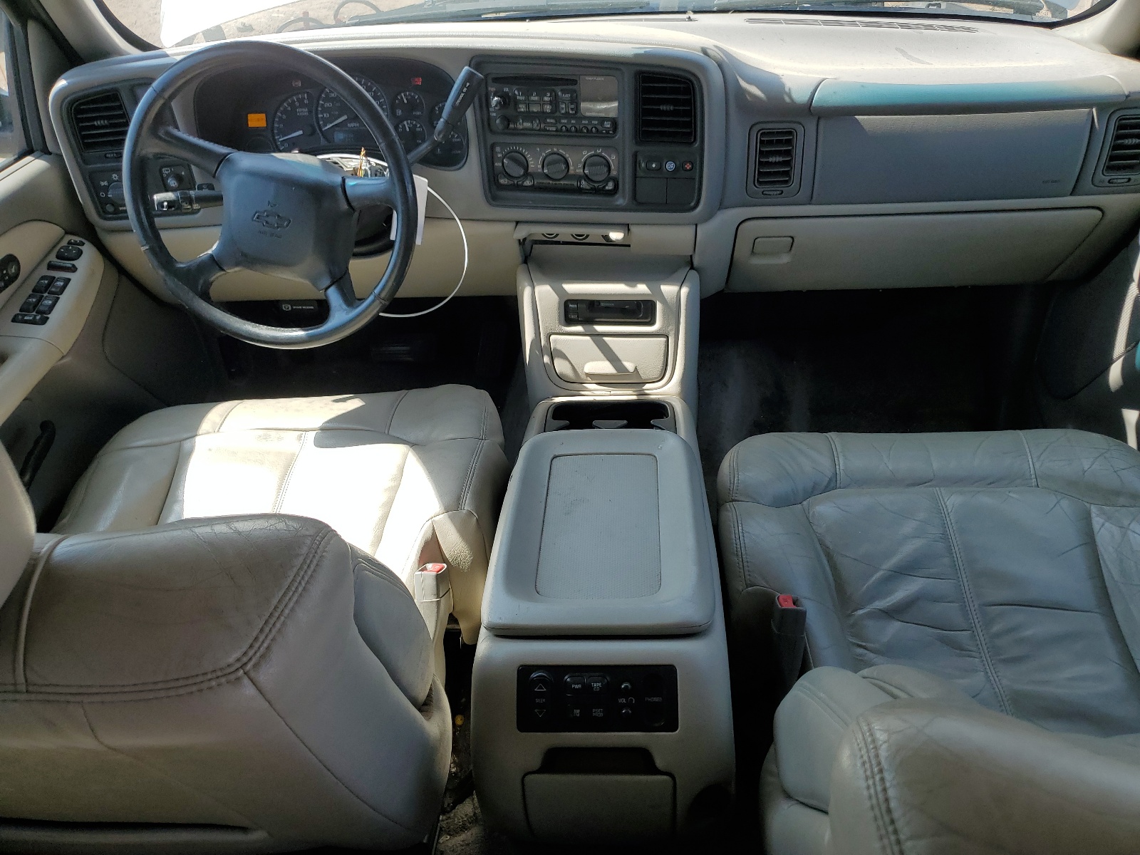 1GNEC13T22R131851 2002 Chevrolet Tahoe C1500