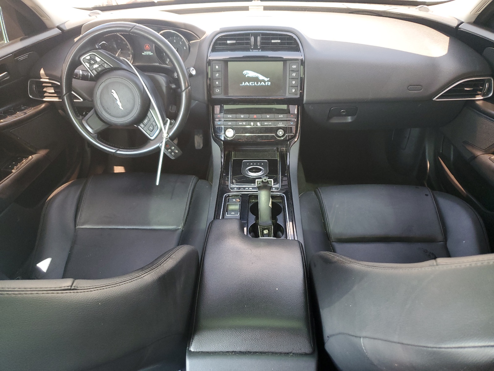 SAJAD4FX7JCP34785 2018 Jaguar Xe Premium