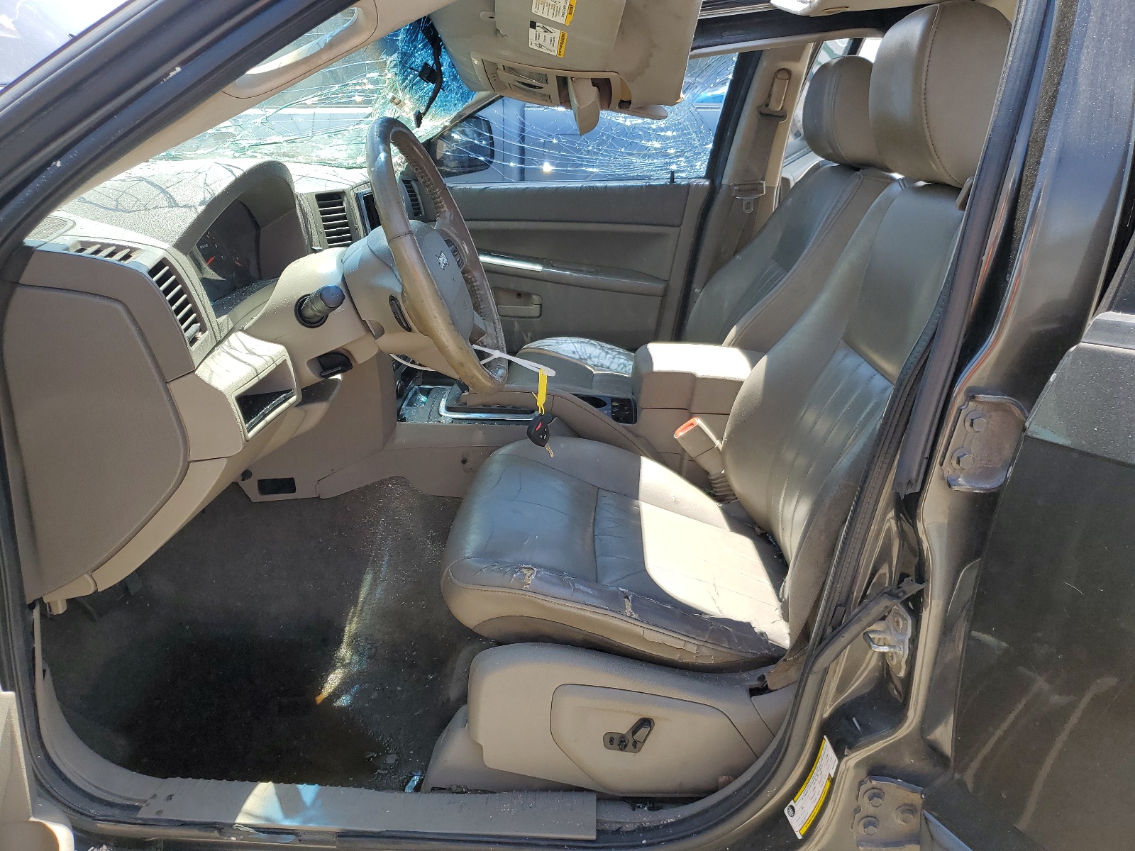 1J4GR48KX5C553109 2005 Jeep Grand Cherokee Laredo