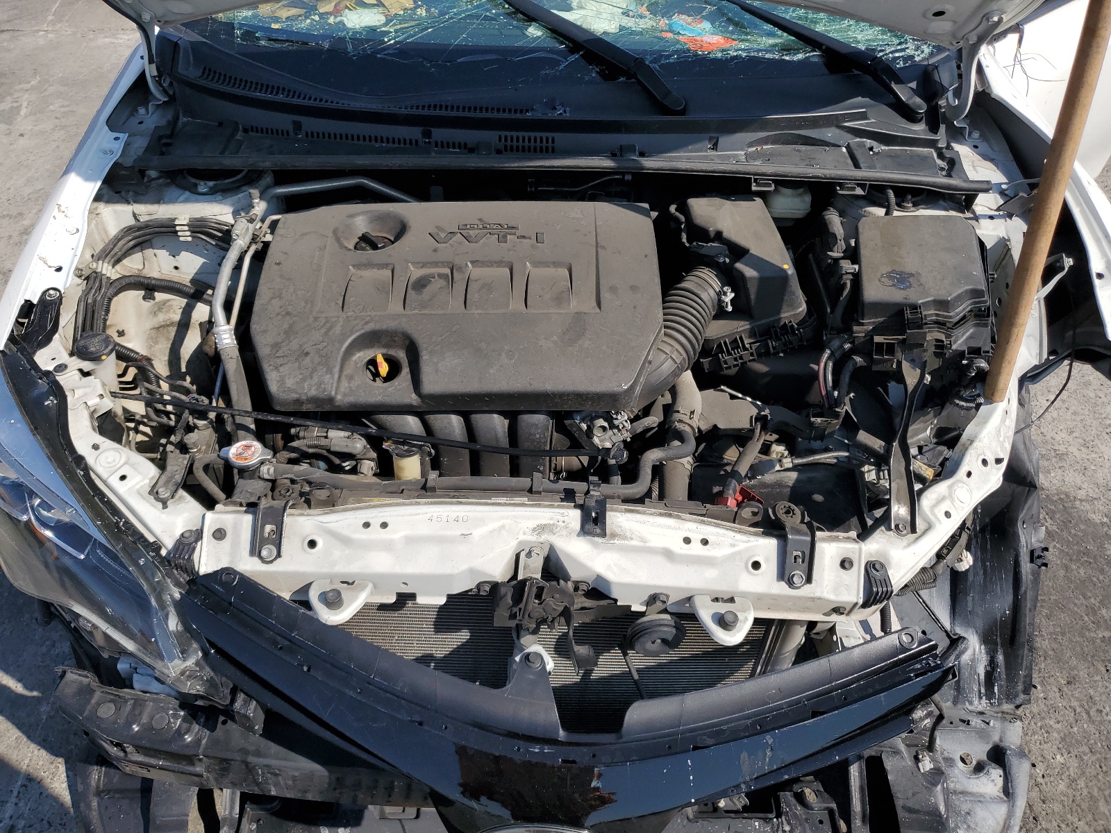 2018 Toyota Corolla L vin: 5YFBURHE1JP770510