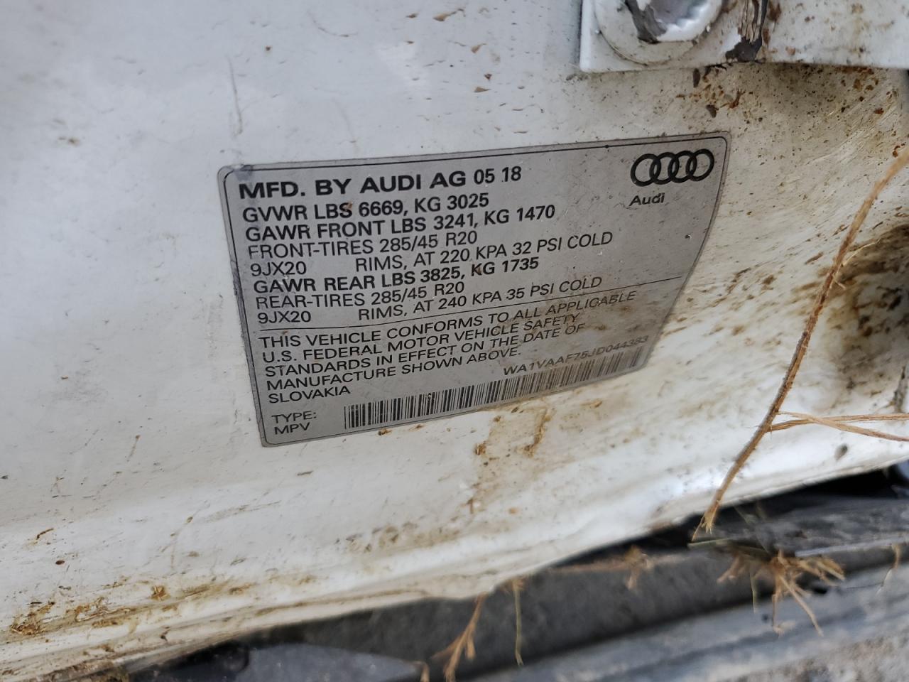 WA1VAAF75JD044383 2018 Audi Q7 Prestige