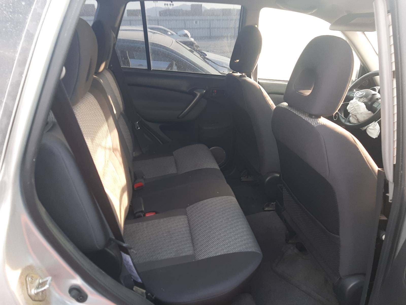 JTEGD20V340002742 2004 Toyota Rav4