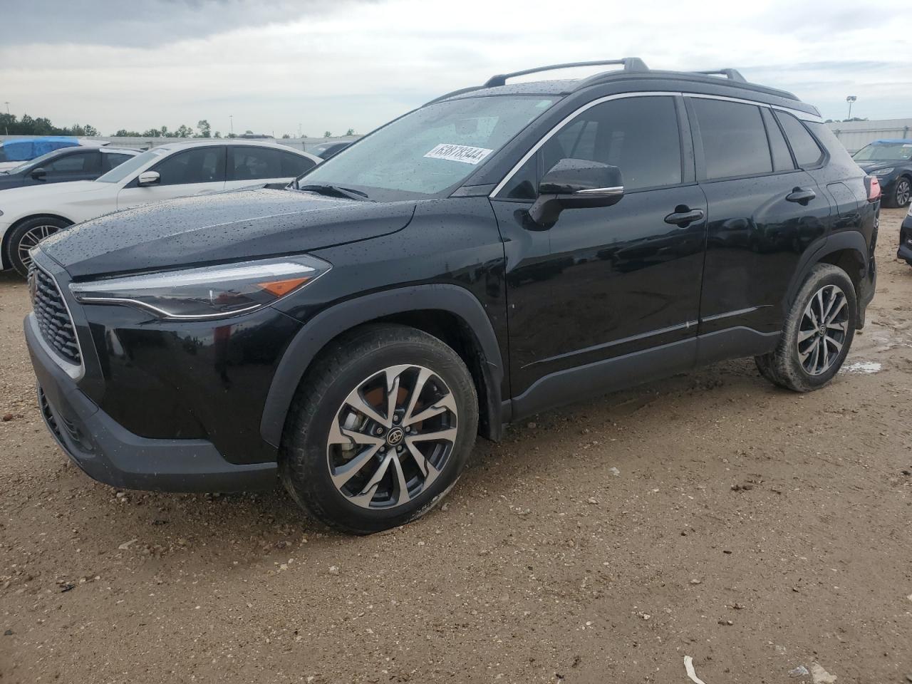 2022 Toyota Corolla Cross Xle VIN: 7MUDAAAG8NV013329 Lot: 63878344