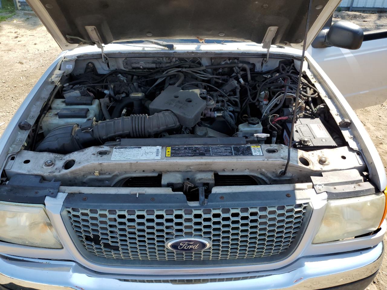 2002 Ford Ranger Super Cab VIN: 1FTZR45E12TA38234 Lot: 61798304