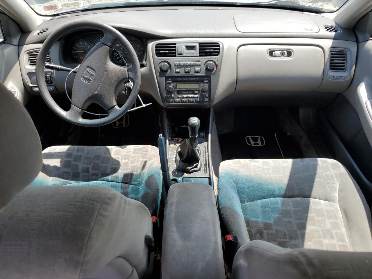 2001 Honda Accord Ex VIN: 1HGCG65881A134598 Lot: 64837674