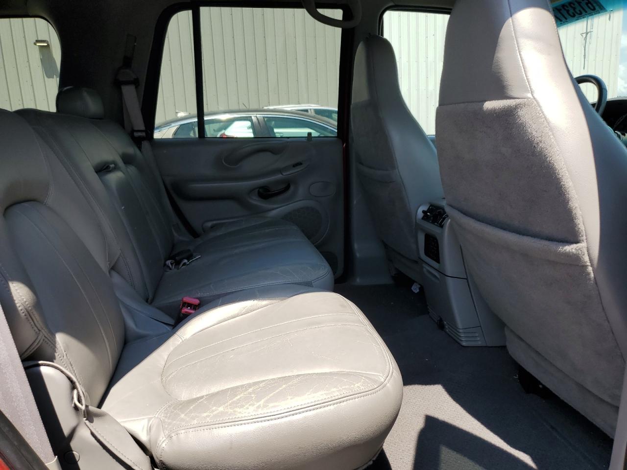 2001 Ford Expedition Eddie Bauer VIN: 1FMRU17W11LB48410 Lot: 61331704