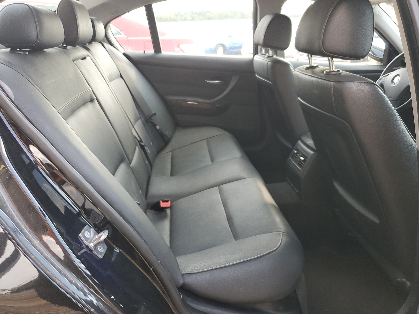 WBAPH7C59AE130271 2010 BMW 328 I