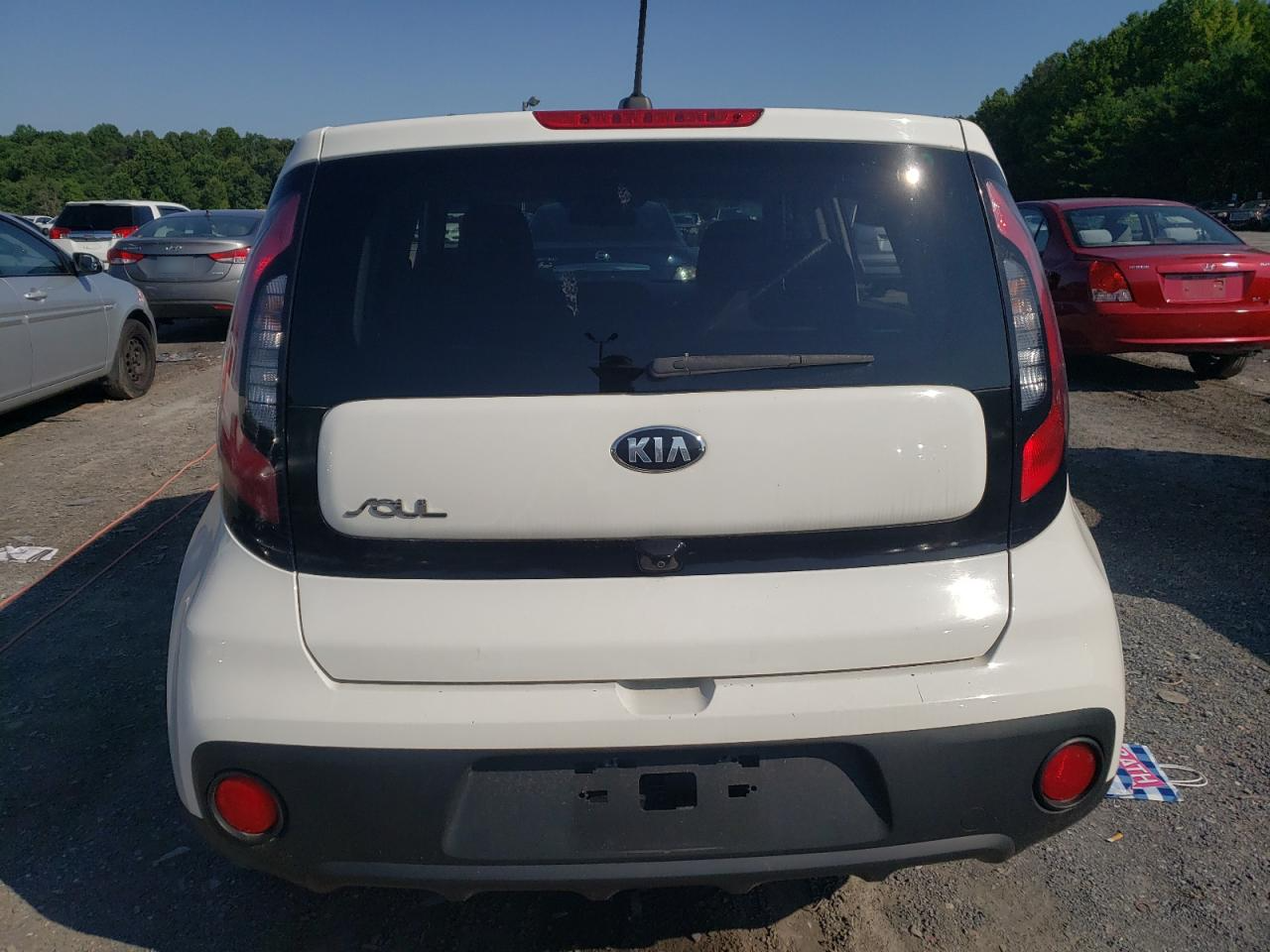KNDJN2A23J7523894 2018 Kia Soul