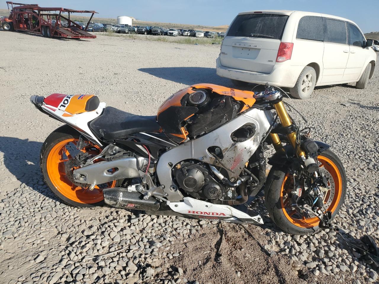 2015 Honda Cbr1000 S იყიდება Magna-ში, UT - All Over