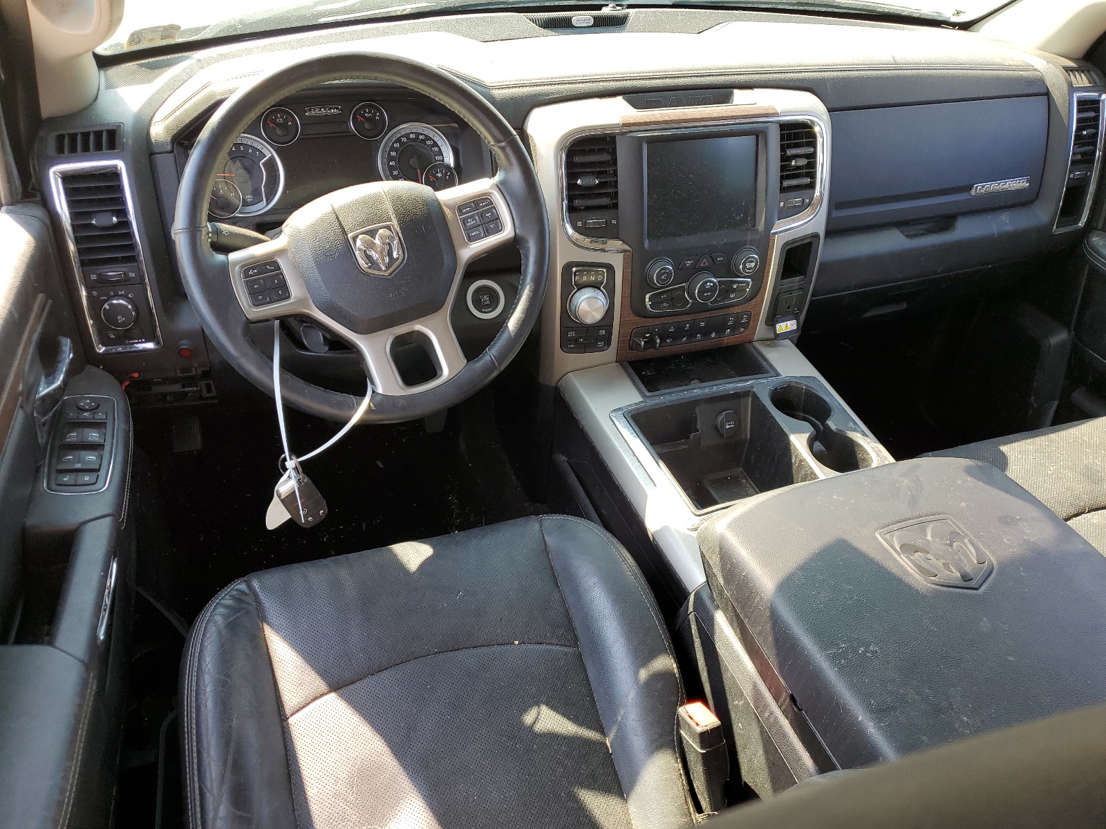 1C6RR7NT6FS513492 2015 Ram 1500 Laramie