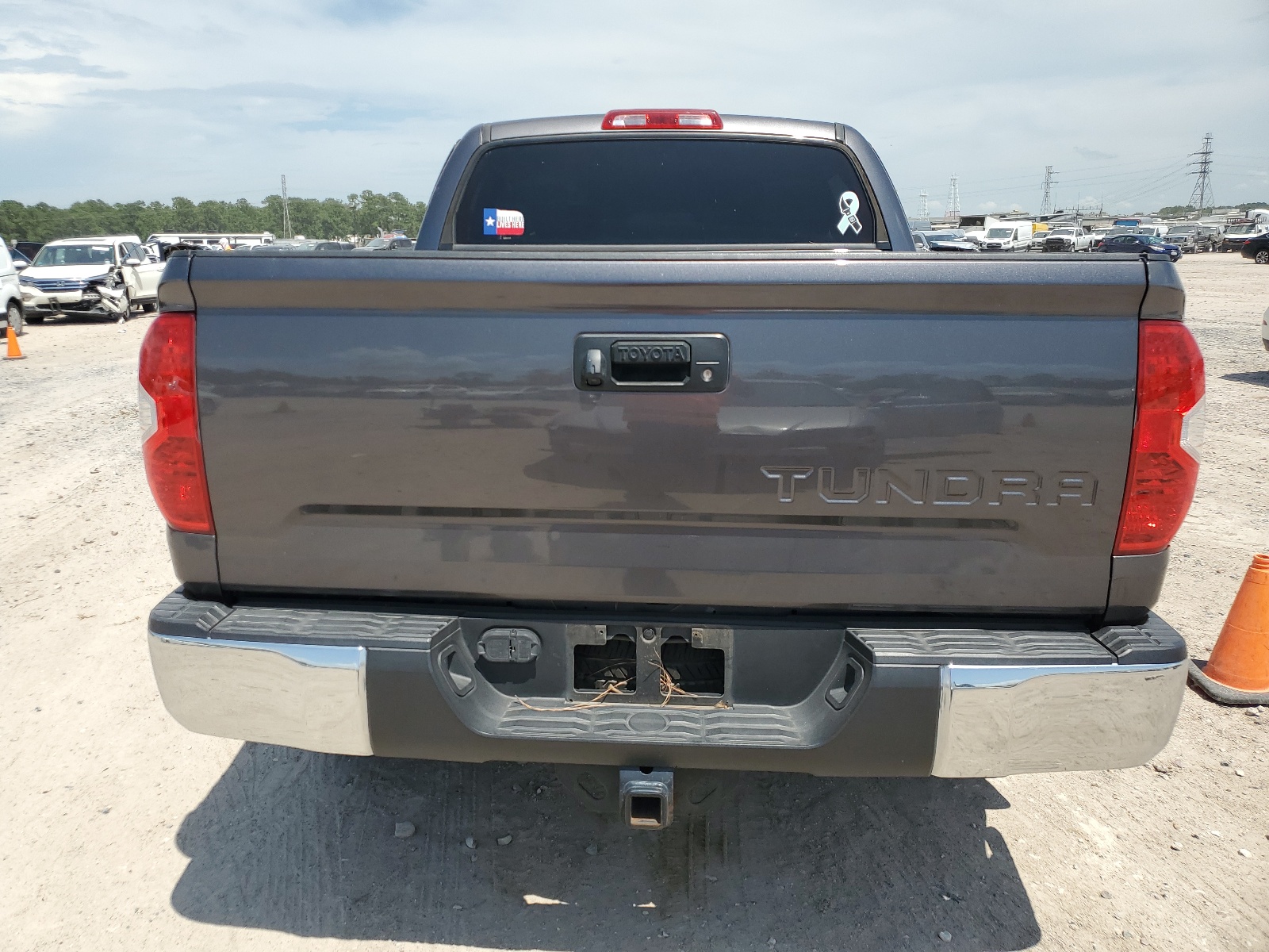 5TFEW5F14HX216793 2017 Toyota Tundra Crewmax Sr5