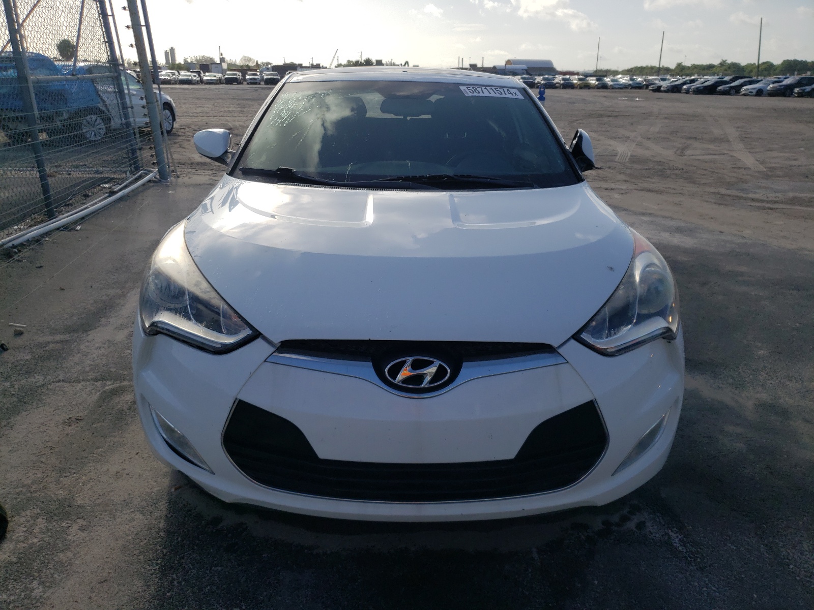 2017 Hyundai Veloster vin: KMHTC6AD1HU322459