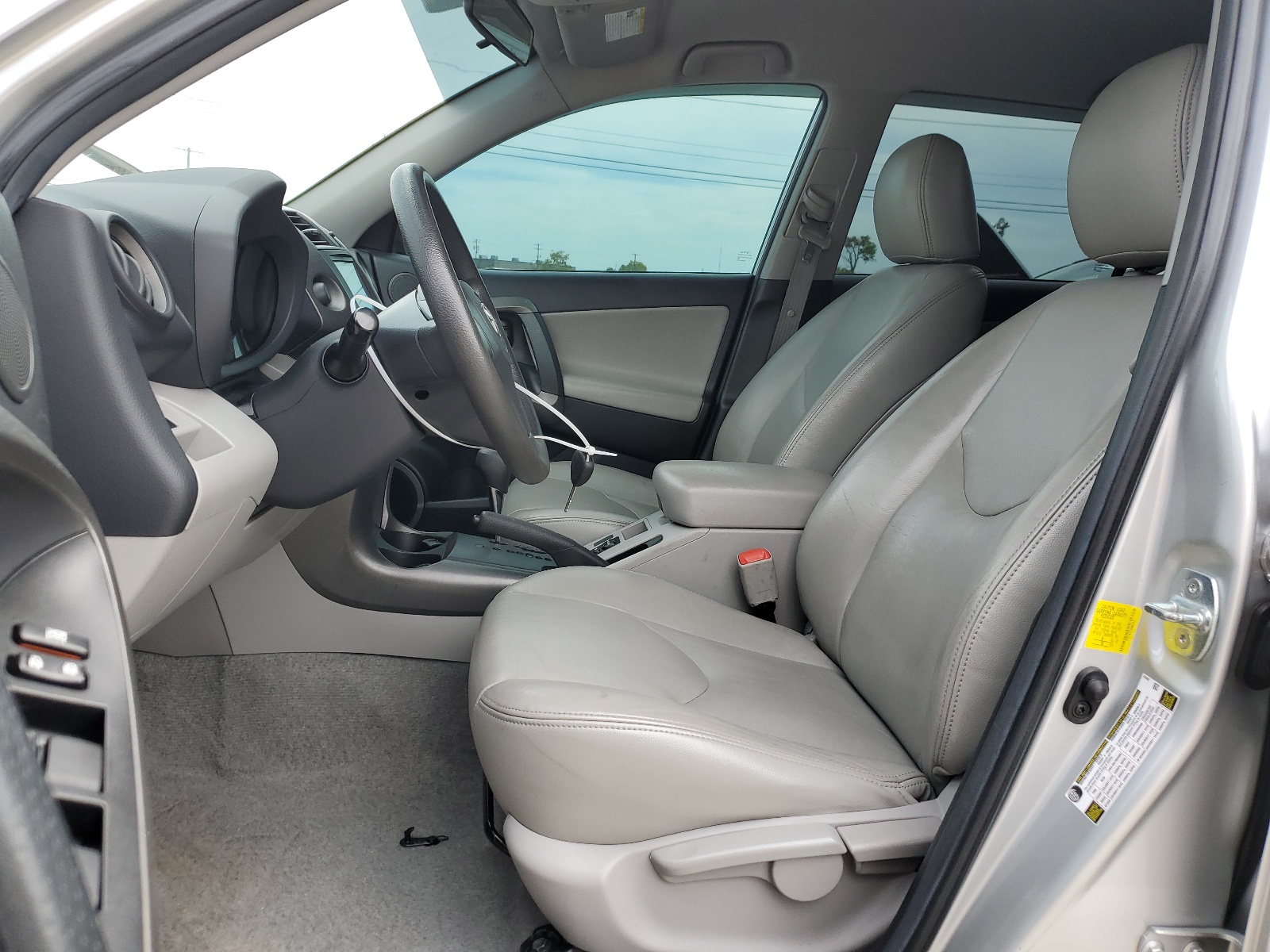 2T3ZF4DV7BW087977 2011 Toyota Rav4