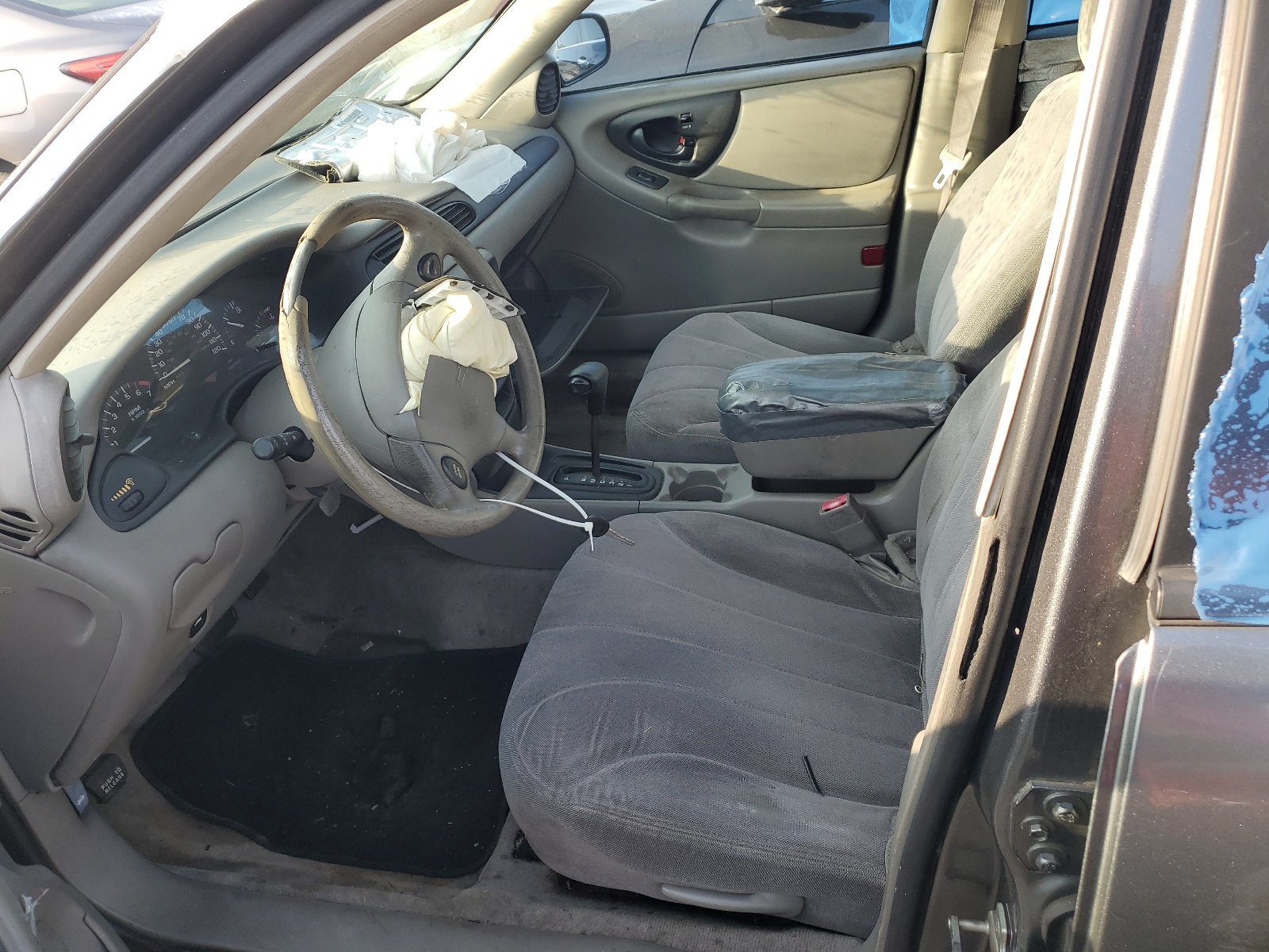 1G1ND52F95M229956 2005 Chevrolet Classic