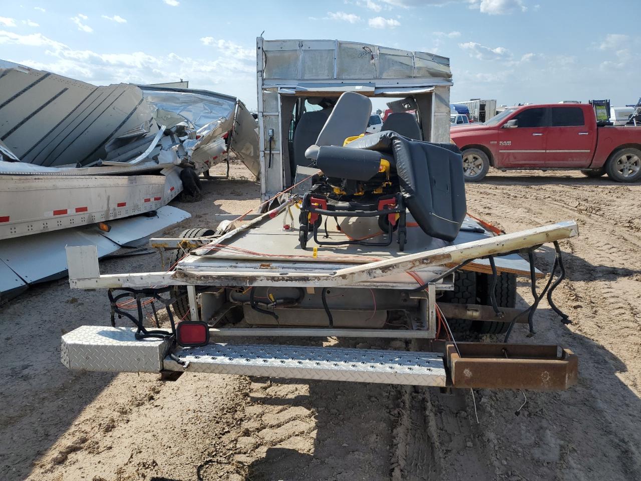 2003 Ford Econoline E450 Super Duty Cutaway Van VIN: 1FDXE45FX3HA42195 Lot: 60796614