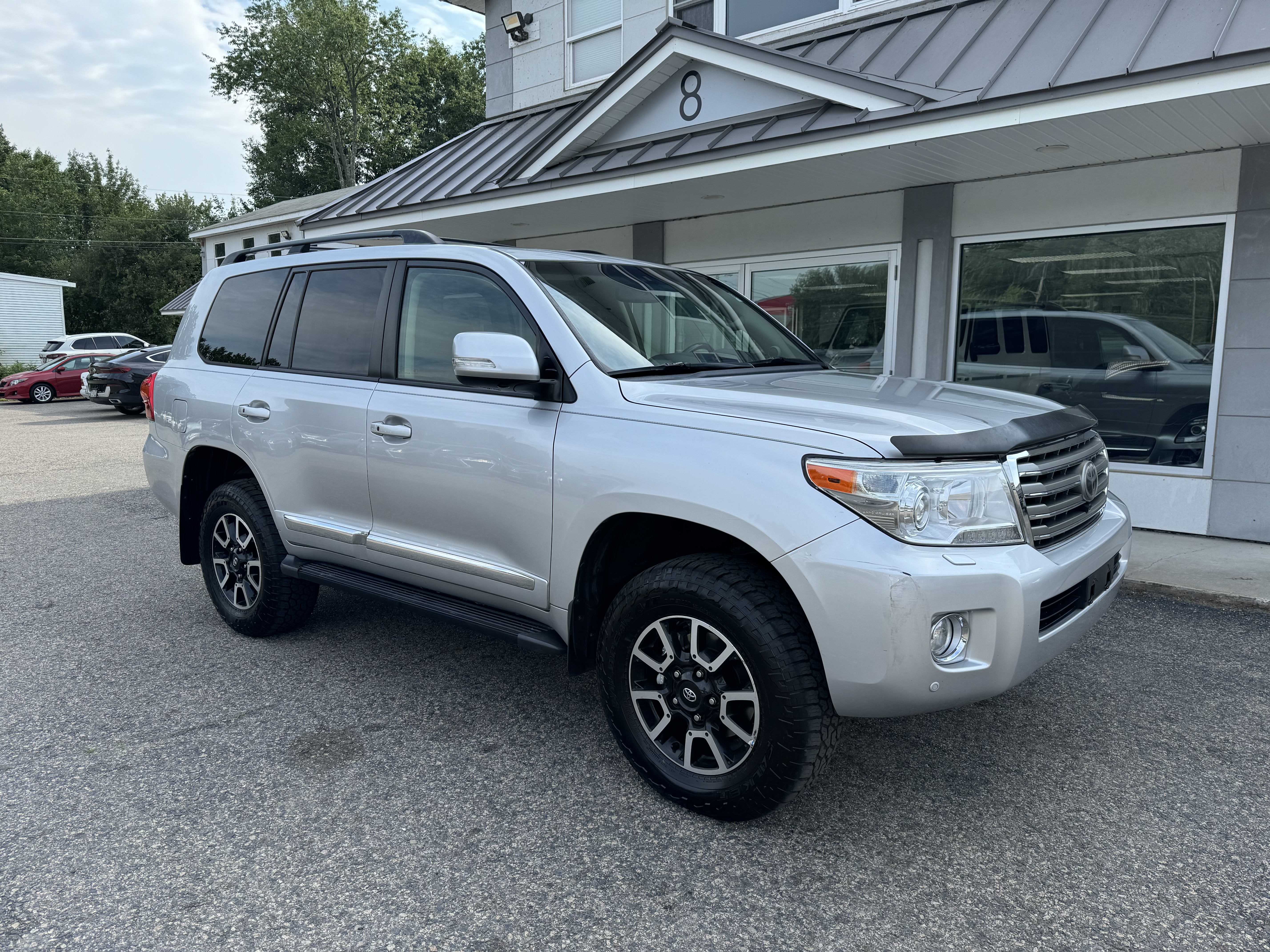 2013 Toyota Land Cruiser vin: JTMHY7AJ3D4011052