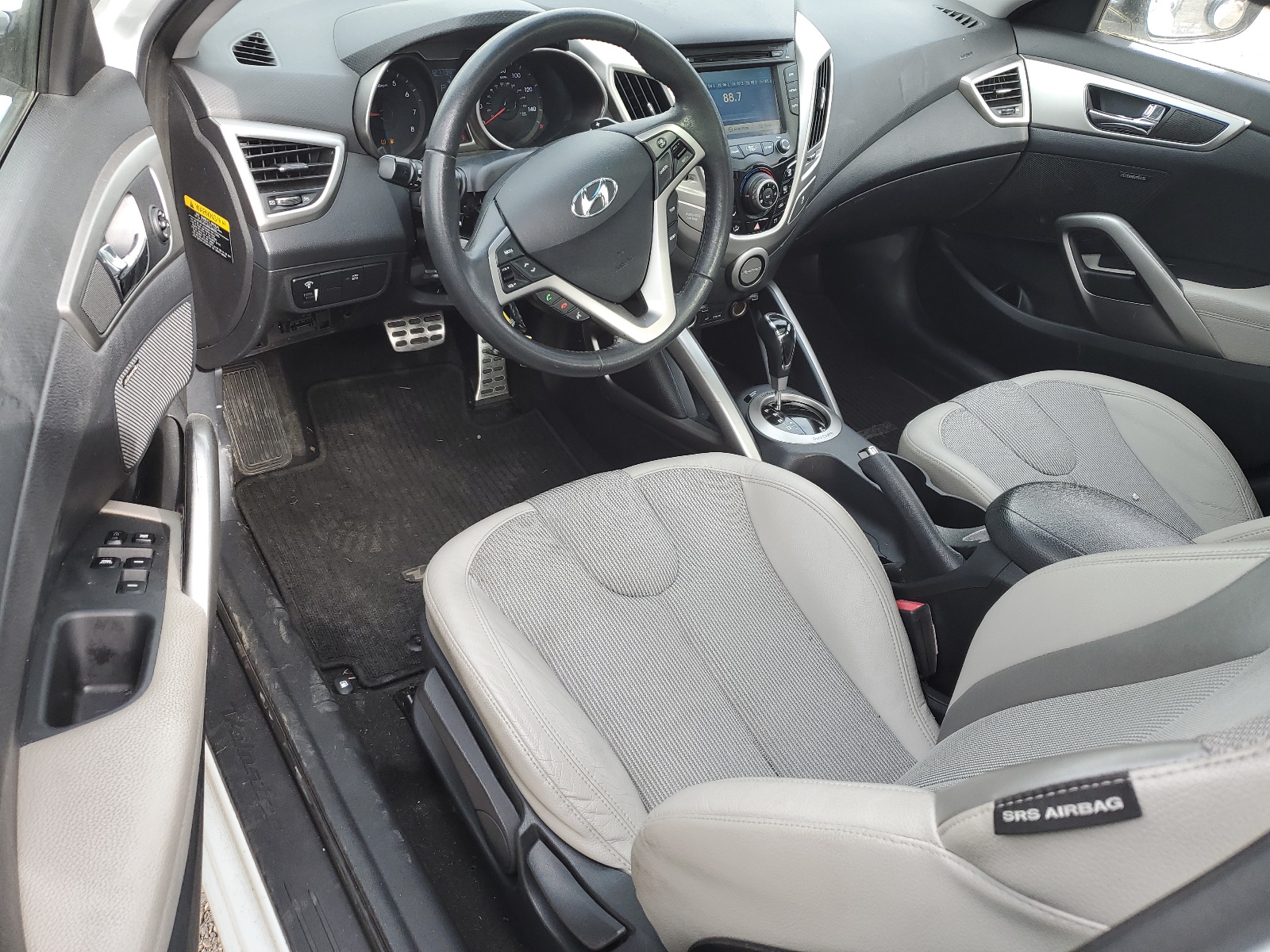 KMHTC6AD4CU063569 2012 Hyundai Veloster