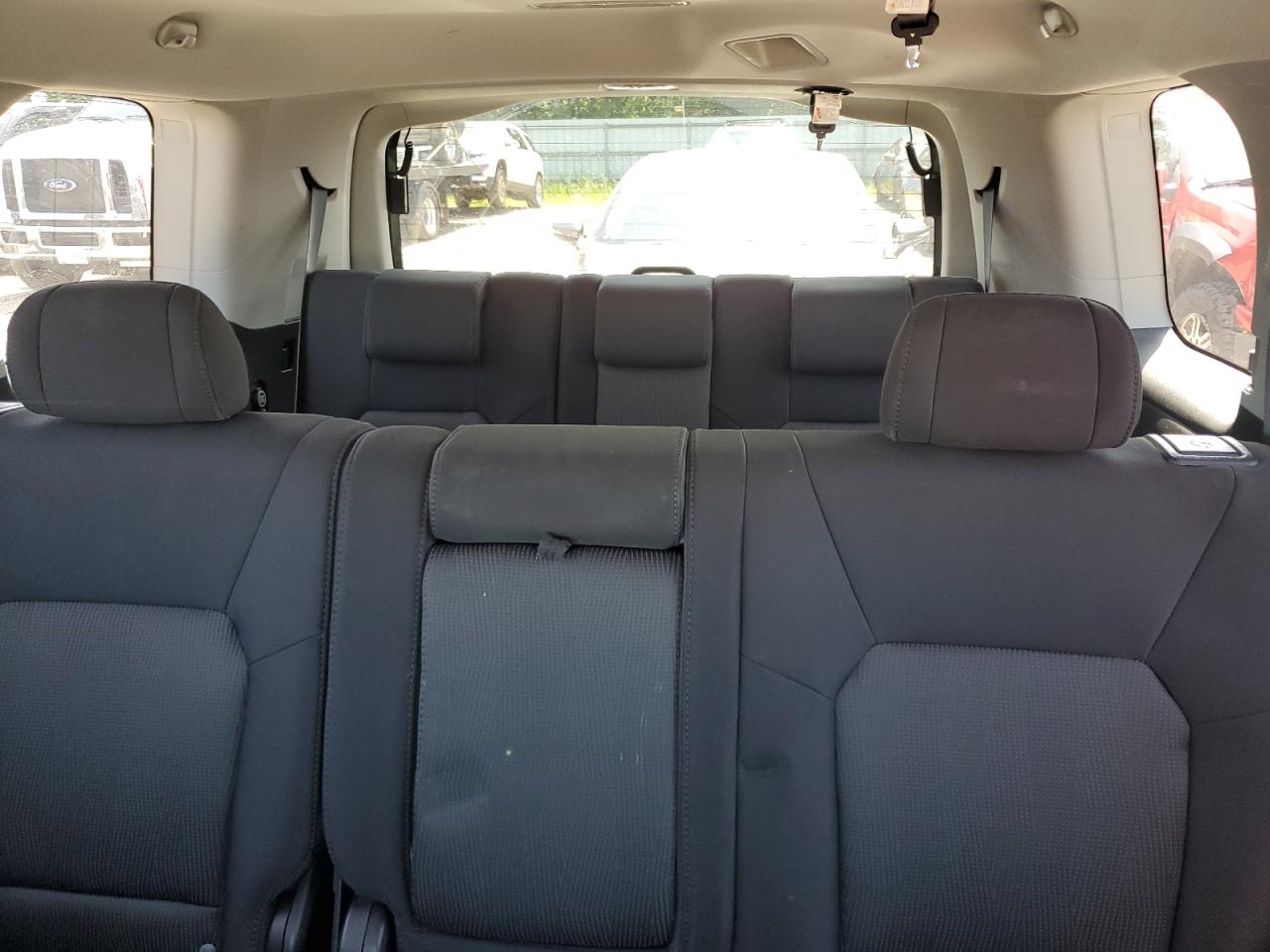 2011 Honda Pilot Ex VIN: 5FNYF4H42BB055893 Lot: 64631824