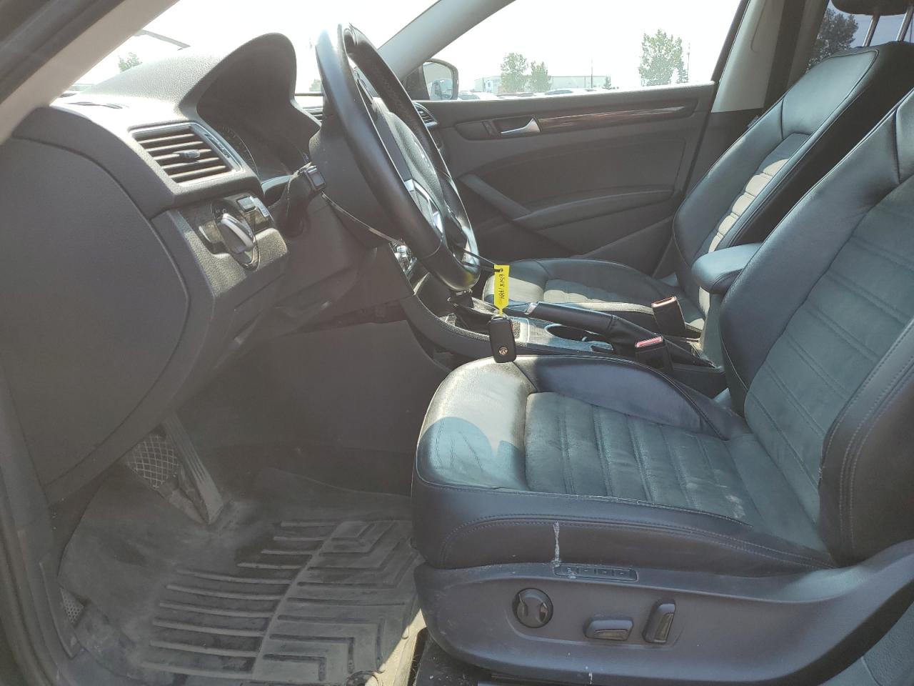 2013 Volkswagen Passat Sel VIN: 1VWCN7A38DC086515 Lot: 65181784