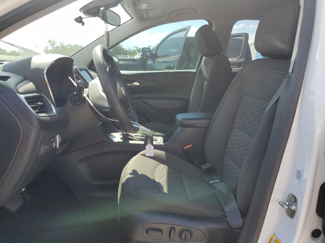 2020 Chevrolet Equinox Lt VIN: 2GNAXKEV8L6121006 Lot: 63810524