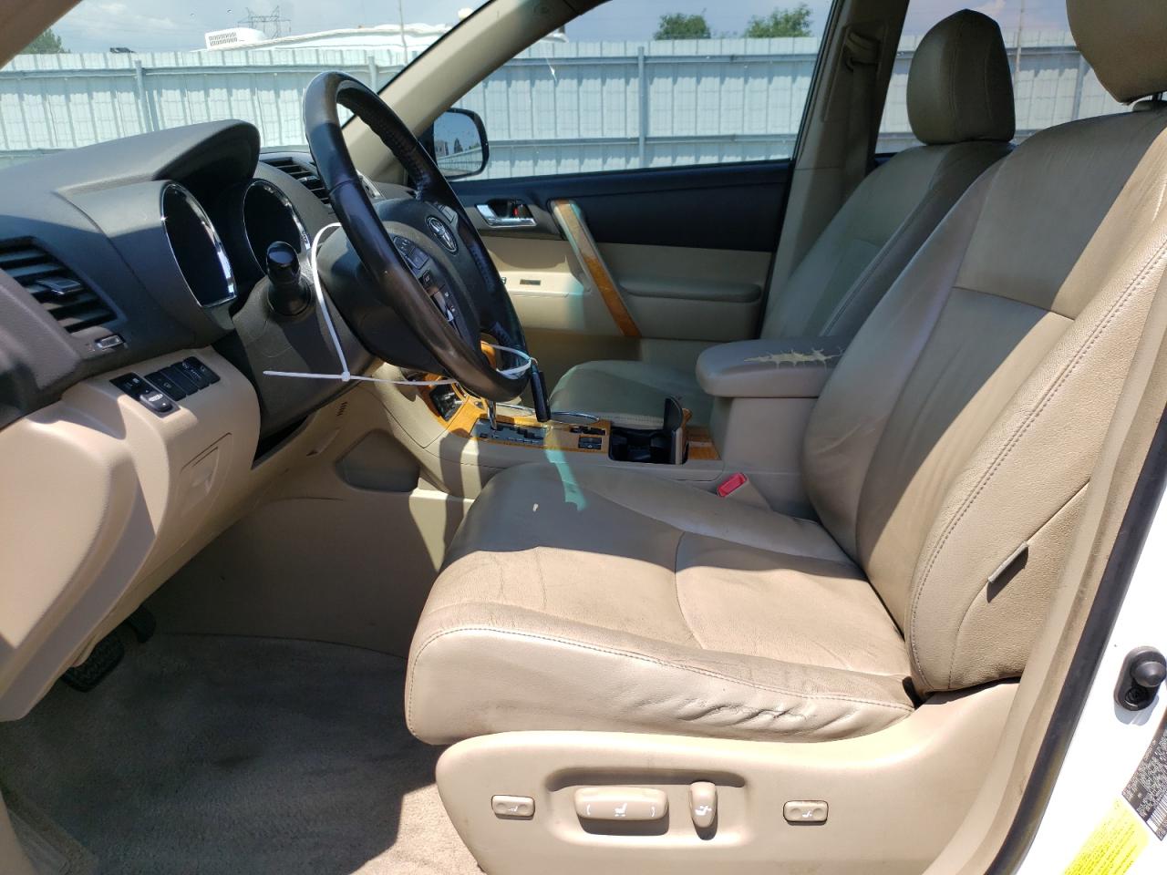 2008 Toyota Highlander Hybrid Limited VIN: JTEEW44A282018526 Lot: 63717554