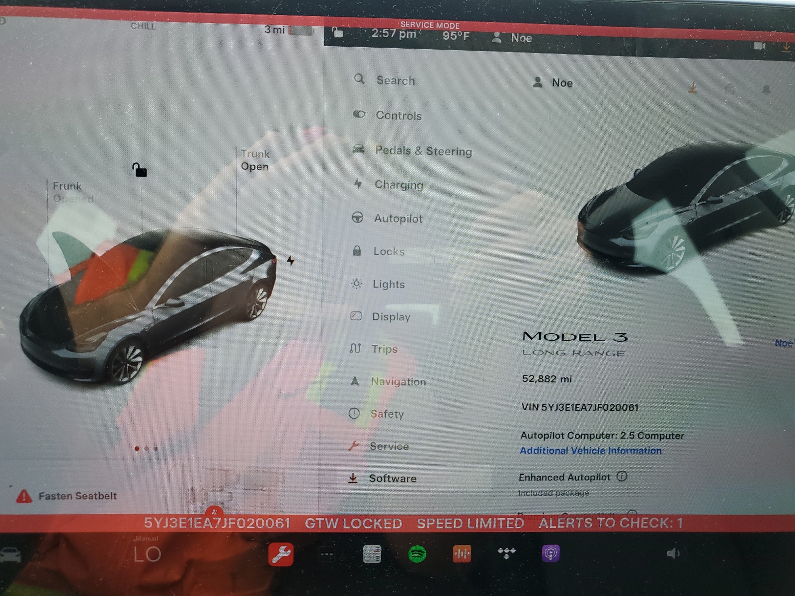 5YJ3E1EA7JF020061 2018 Tesla Model 3