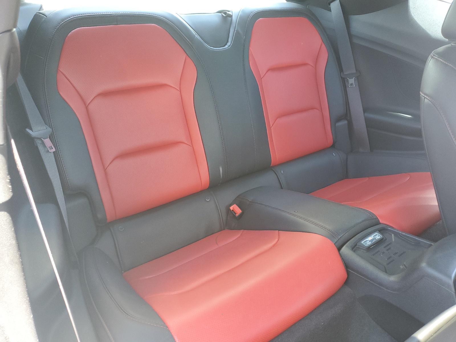 1G1FD1RS6J0108965 2018 Chevrolet Camaro Lt