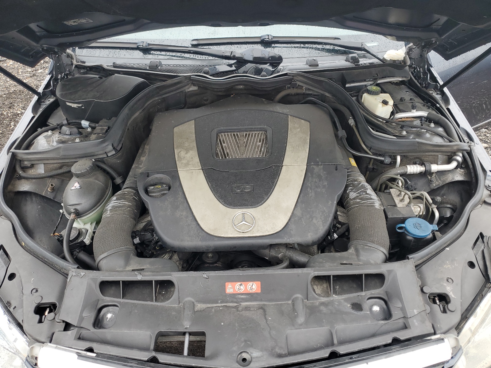 WDDGF81X29R065888 2009 Mercedes-Benz C 300 4Matic