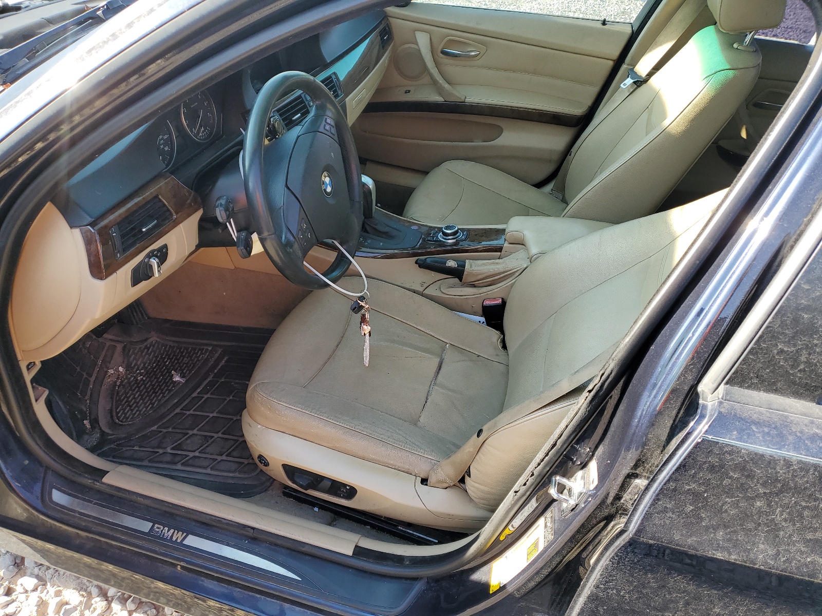 WBAPH57569NL77273 2009 BMW 328 I Sulev