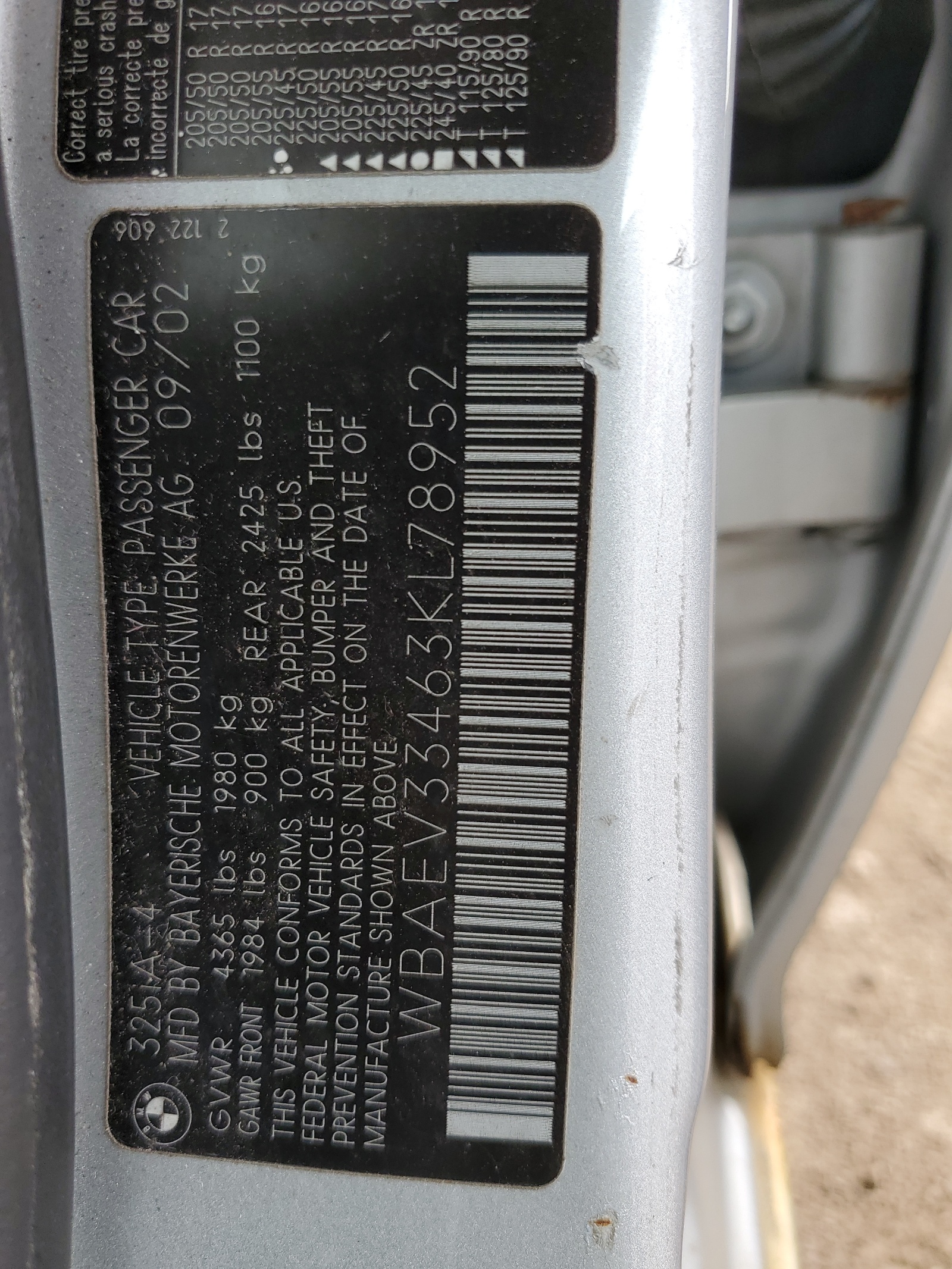 WBAEV33463KL78952 2003 BMW 325 I