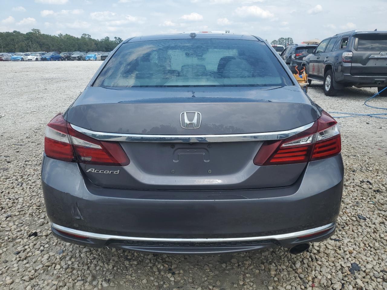 1HGCR2F74HA090988 2017 Honda Accord Ex