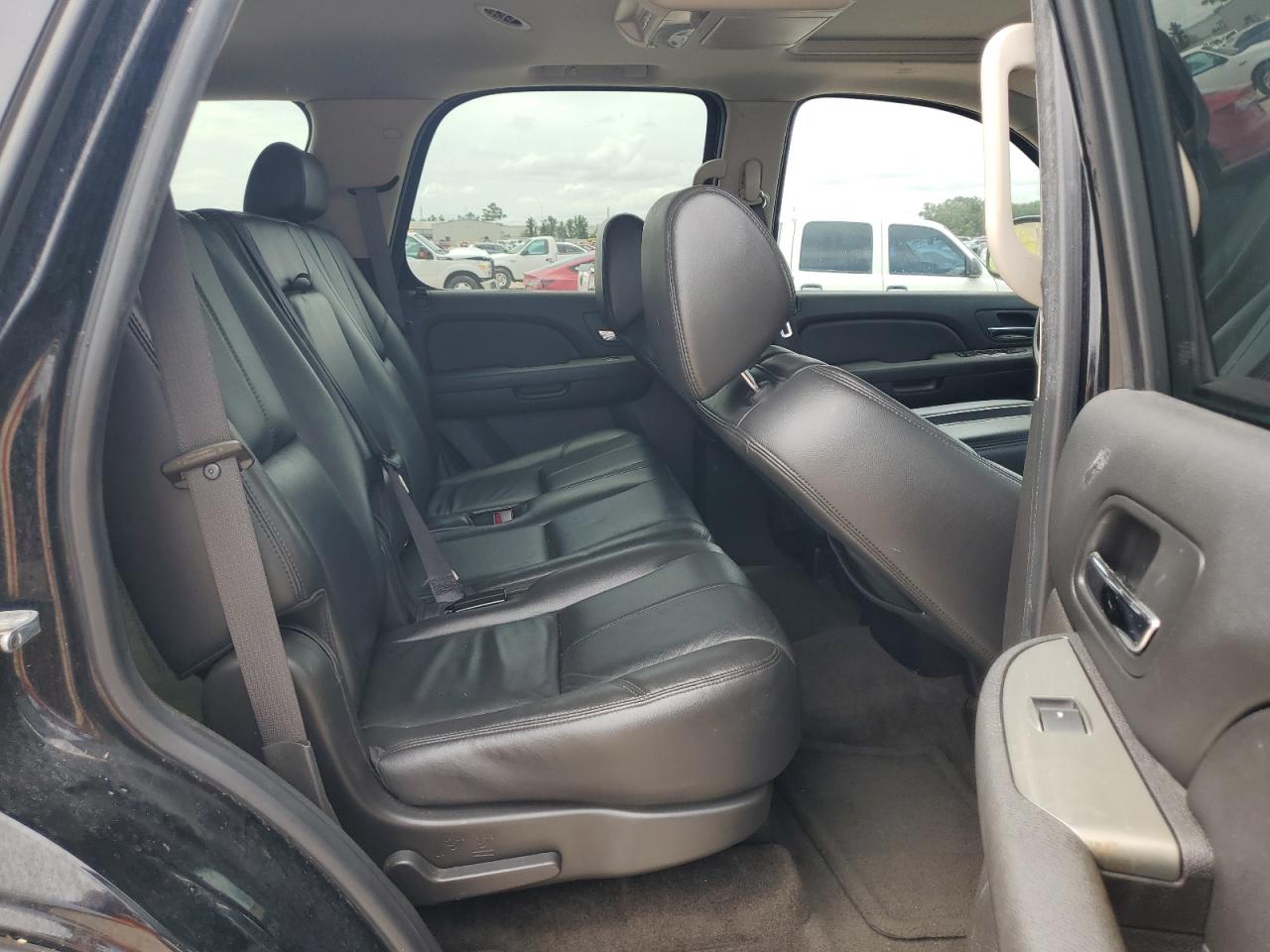 2008 Chevrolet Tahoe K1500 VIN: 1GNFK13048R138757 Lot: 63092644