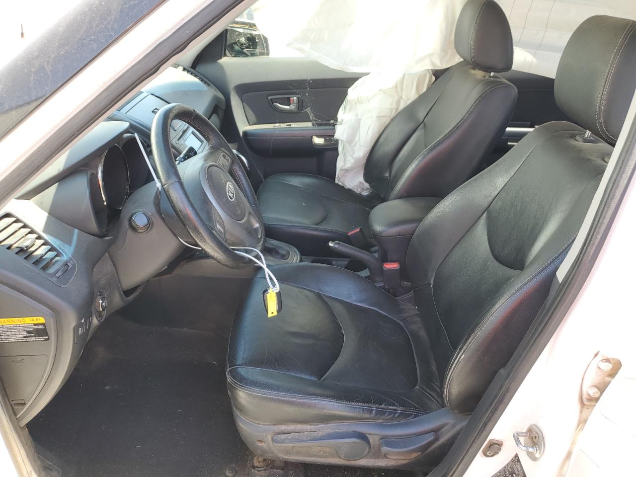 2011 Kia Soul + VIN: KNDJT2A24B7264730 Lot: 61964634