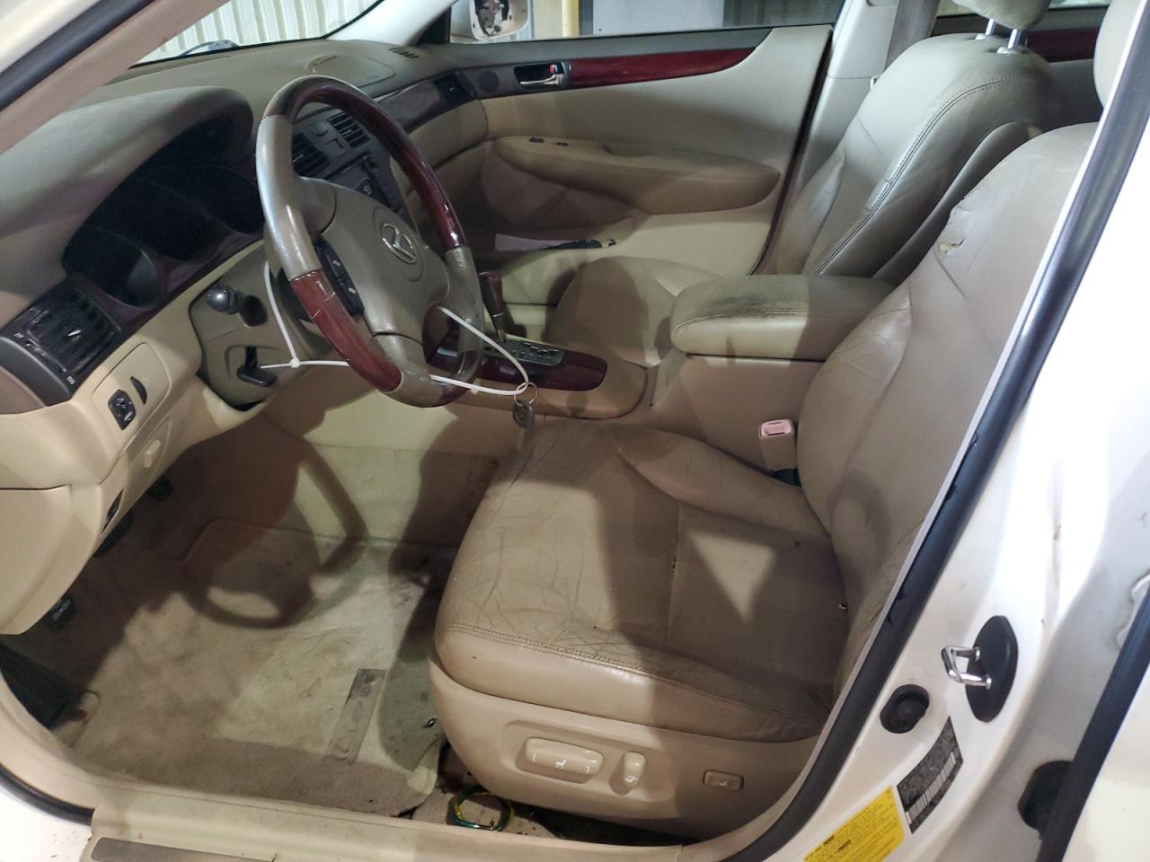 2004 Lexus Es 330 VIN: JTHBA30G445030128 Lot: 64231754