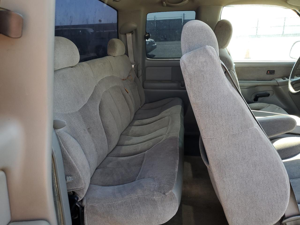 2000 GMC New Sierra C1500 VIN: 1GTEC19T6YZ171116 Lot: 63557594