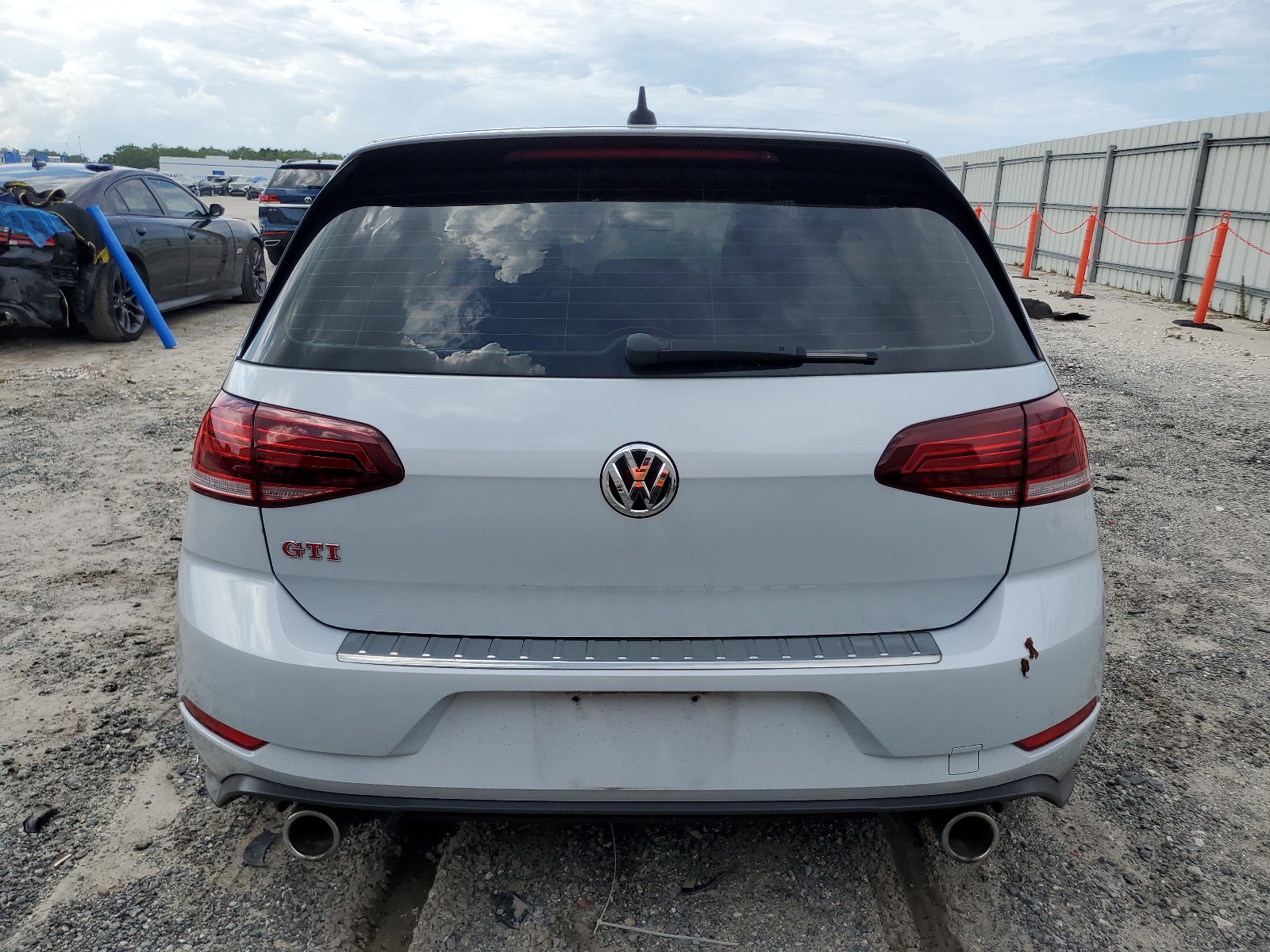 3VW5T7AU2KM001803 2019 Volkswagen Gti S