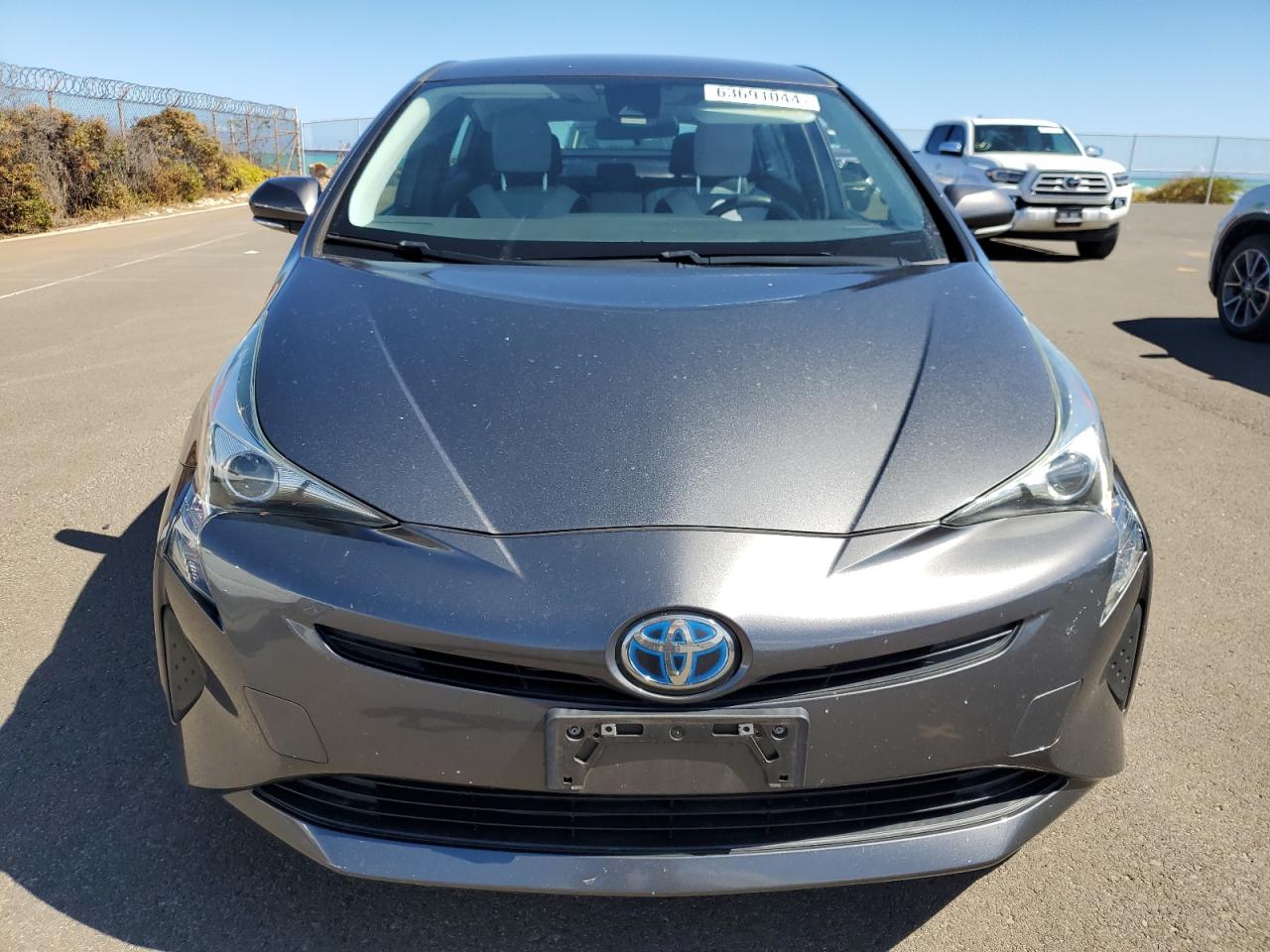 2018 Toyota Prius VIN: JTDKBRFUXJ3067335 Lot: 63691044