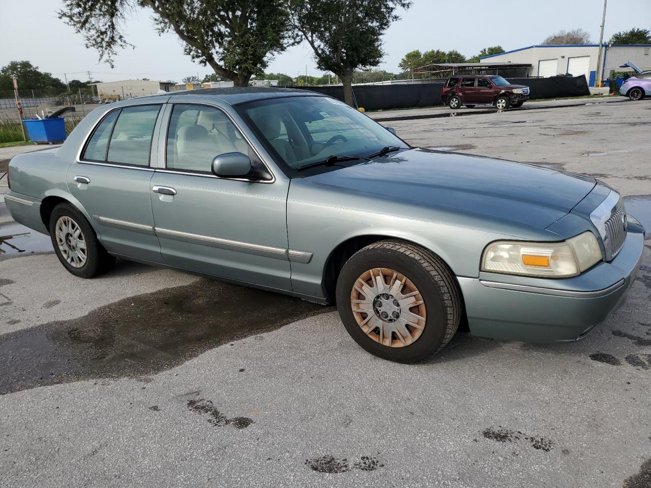 2006 Mercury Grand Marquis Gs VIN: 2MEFM74VX6X606752 Lot: 62423214