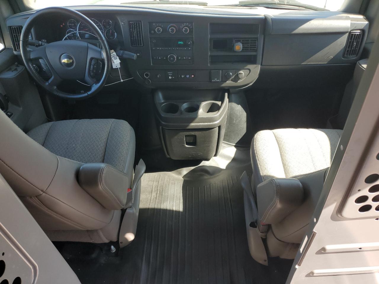 2021 Chevrolet Express G2500 VIN: 1GCWGAFP2M1162549 Lot: 64435344