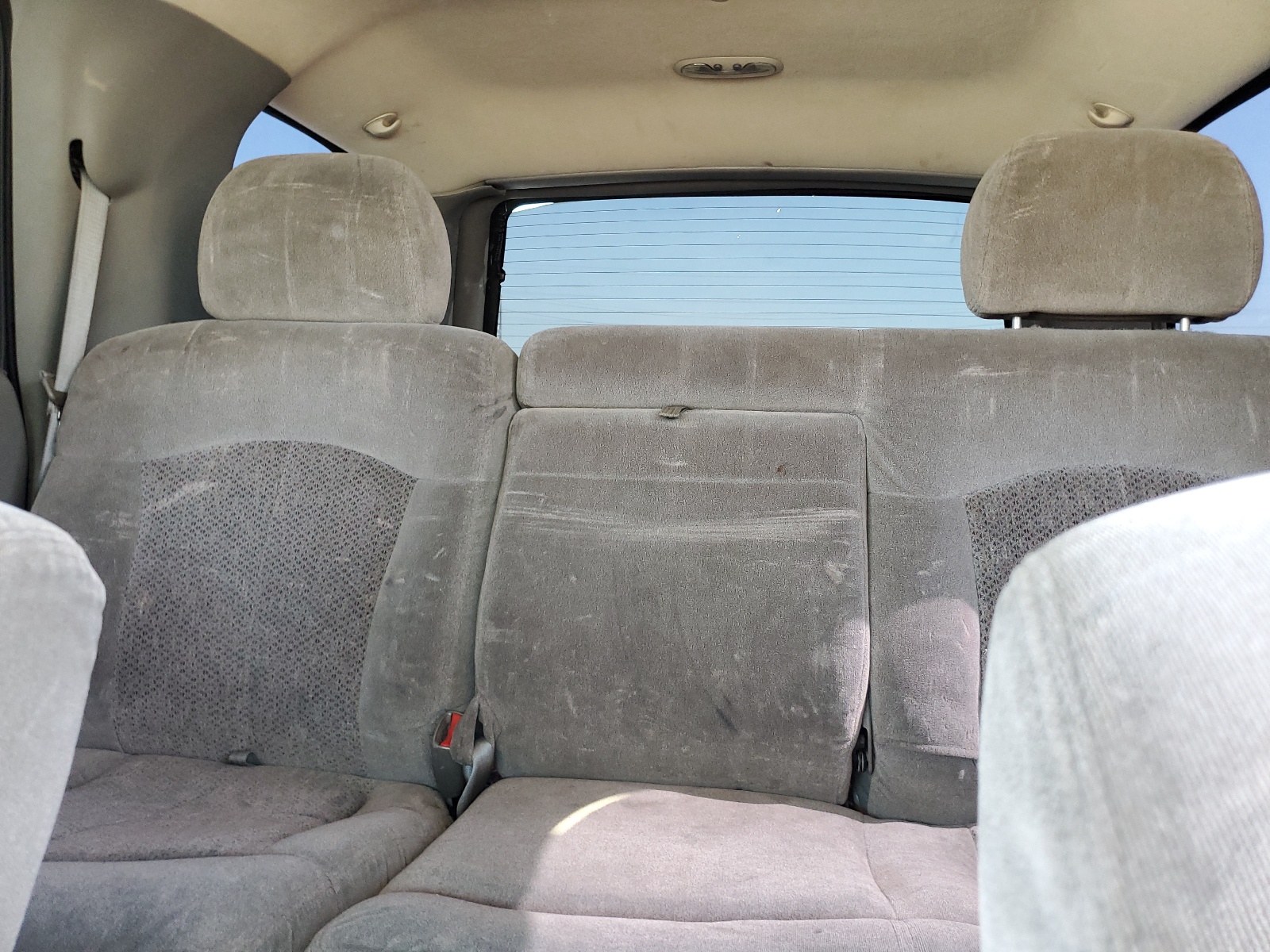 1GNEC13T71R184396 2001 Chevrolet Tahoe C1500