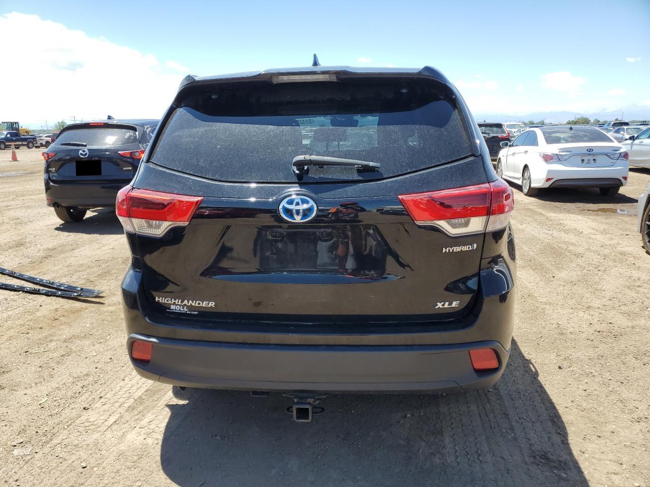 2018 Toyota Highlander Hybrid VIN: 5TDJGRFH2JS045215 Lot: 61429364