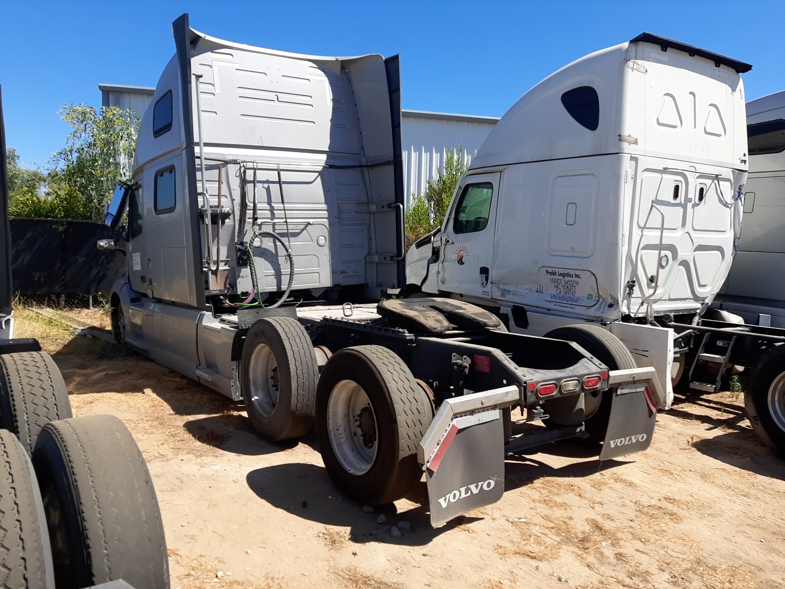 4V4NC9TG4DN563849 2013 Volvo Vn Vnl