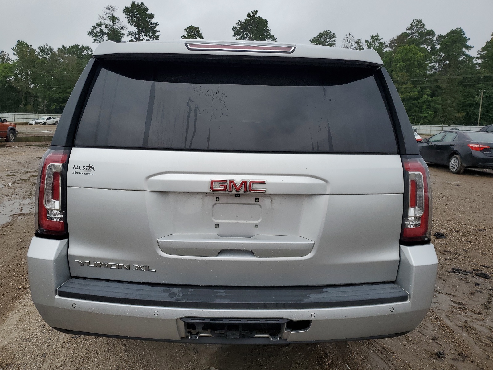 1GKS1GKC1KR372794 2019 GMC Yukon Xl C1500 Slt