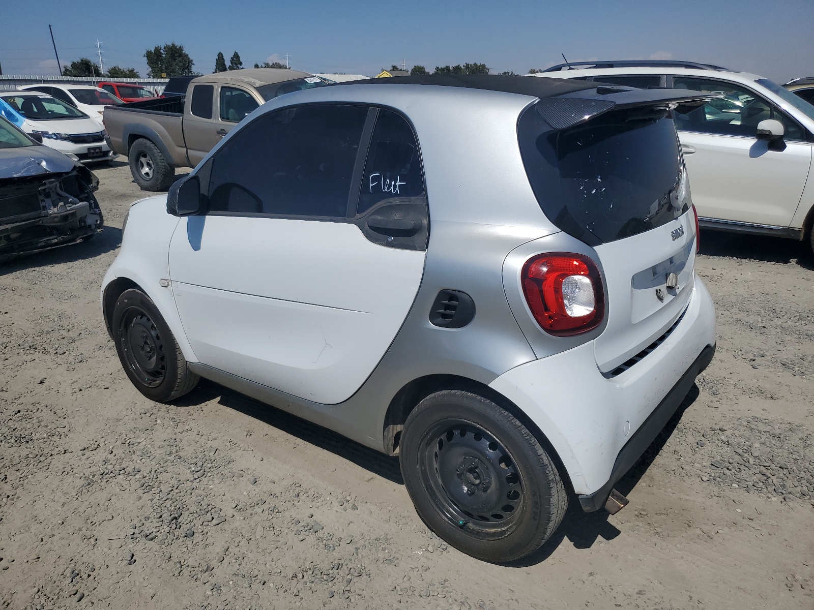 2017 Smart Fortwo vin: WMEFJ5DA3HK171477