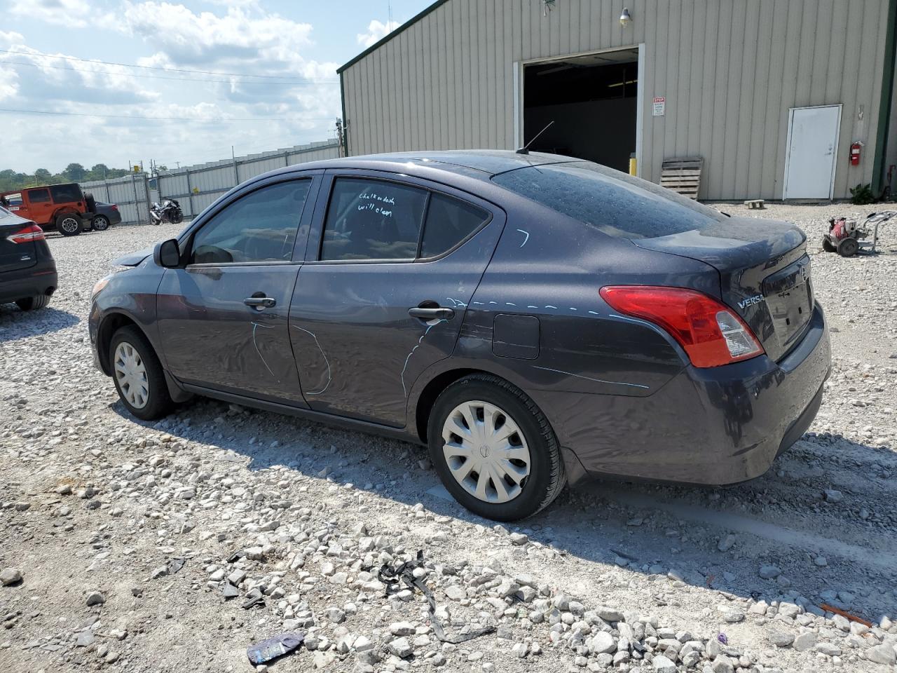2015 Nissan Versa - Image 2