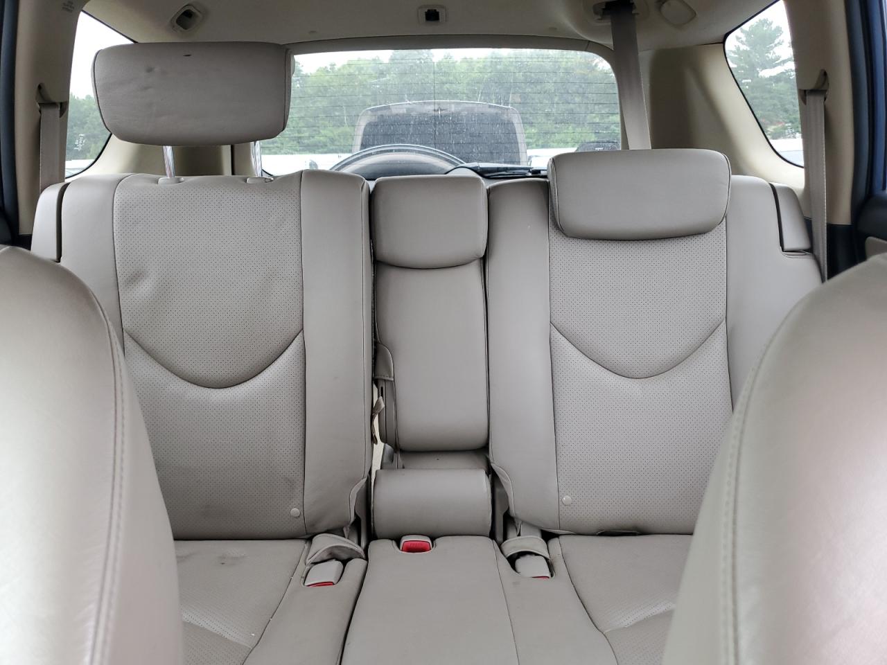 2007 Toyota Rav4 Limited VIN: JTMBK31V075037092 Lot: 64617444