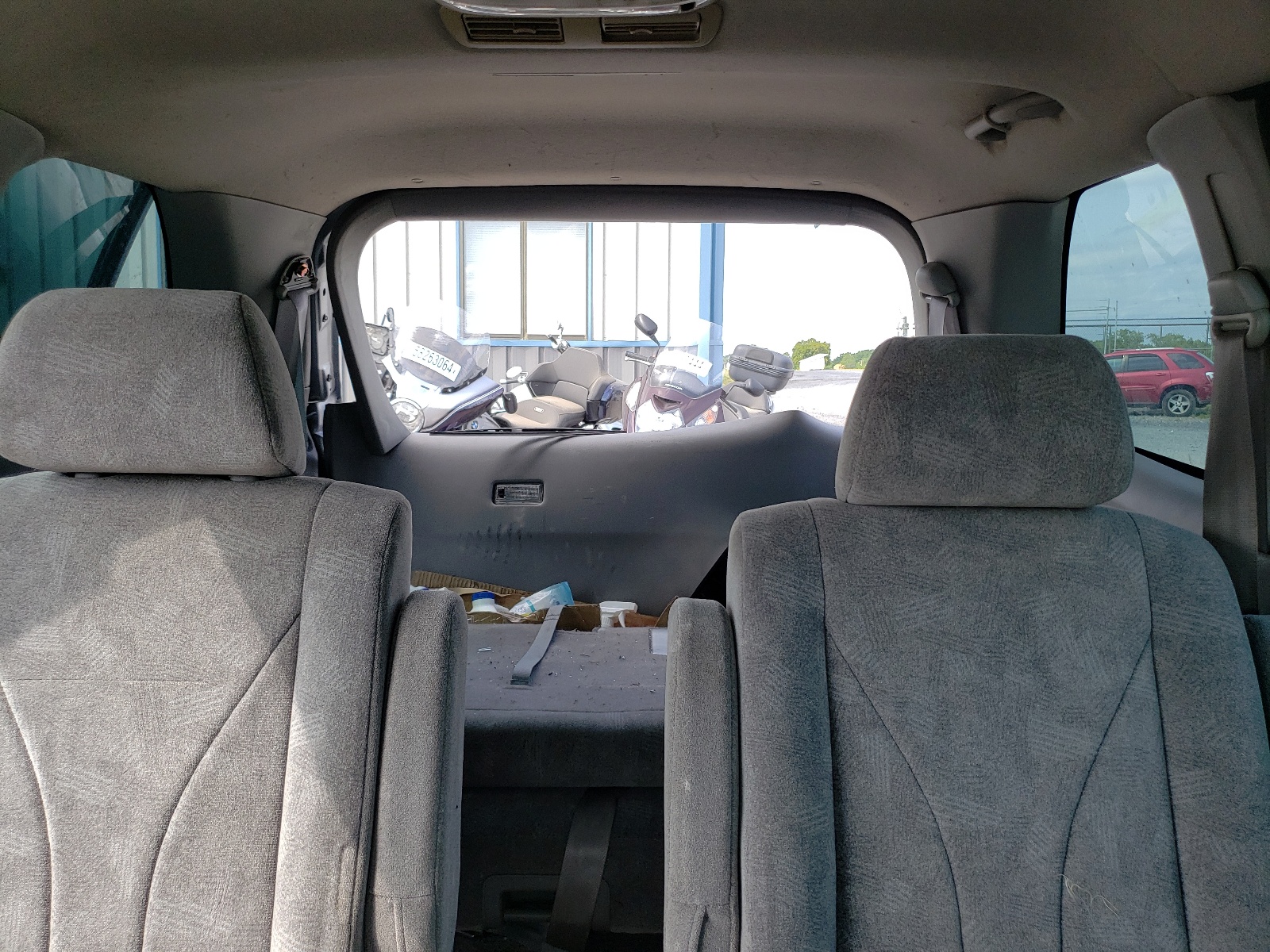 JM3LW28J420320744 2002 Mazda Mpv Wagon