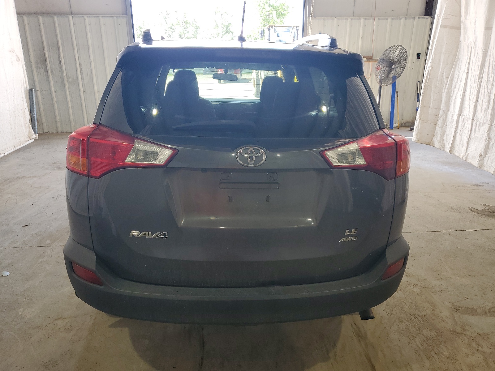 2T3BFREV5FW254744 2015 Toyota Rav4 Le